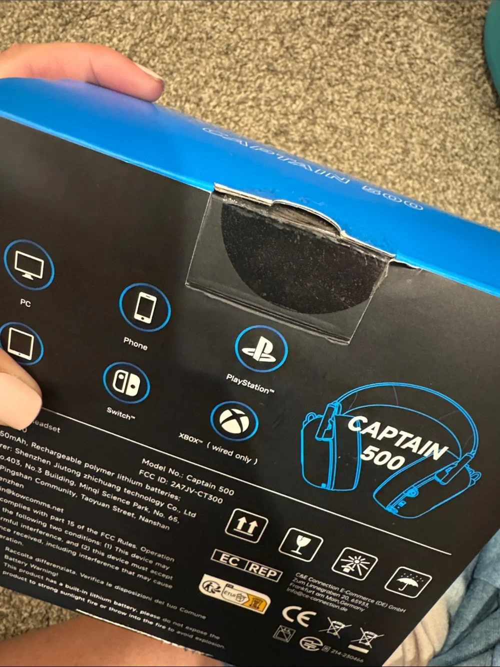 Captain 500 Gaming Headset — White and Black - never opened - still sealed